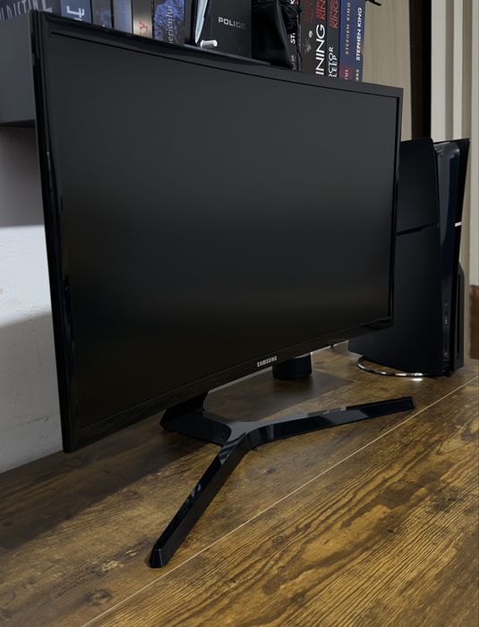 Monitor curbat Samsung - 24”, 144Hz, 4ms