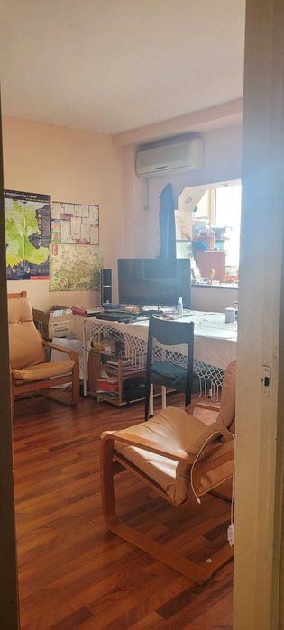 4 camere, Bdul Chisinau, foarte spatios si luminos