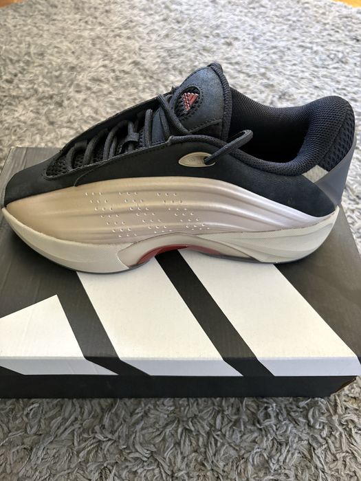 ADIDAS  Infinity
