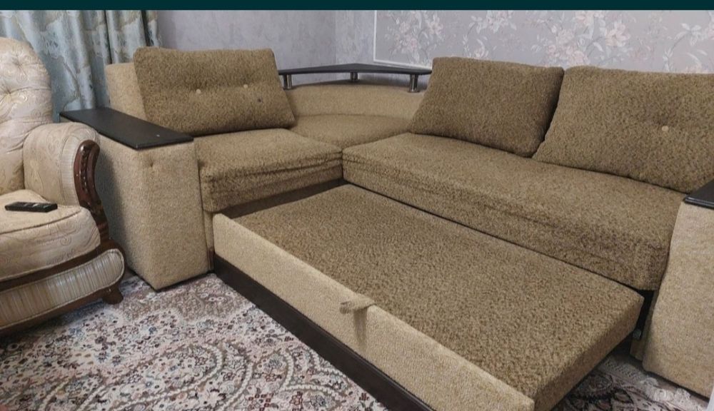 Угловой диван...