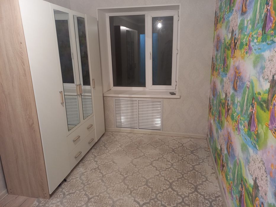 Продам двух комнатную  квартиру