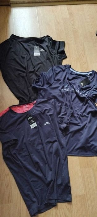 Tricouri sport ,marime L ,noi cu eticheta