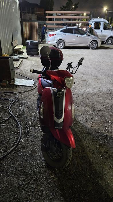 Продам скутер на ходу jog