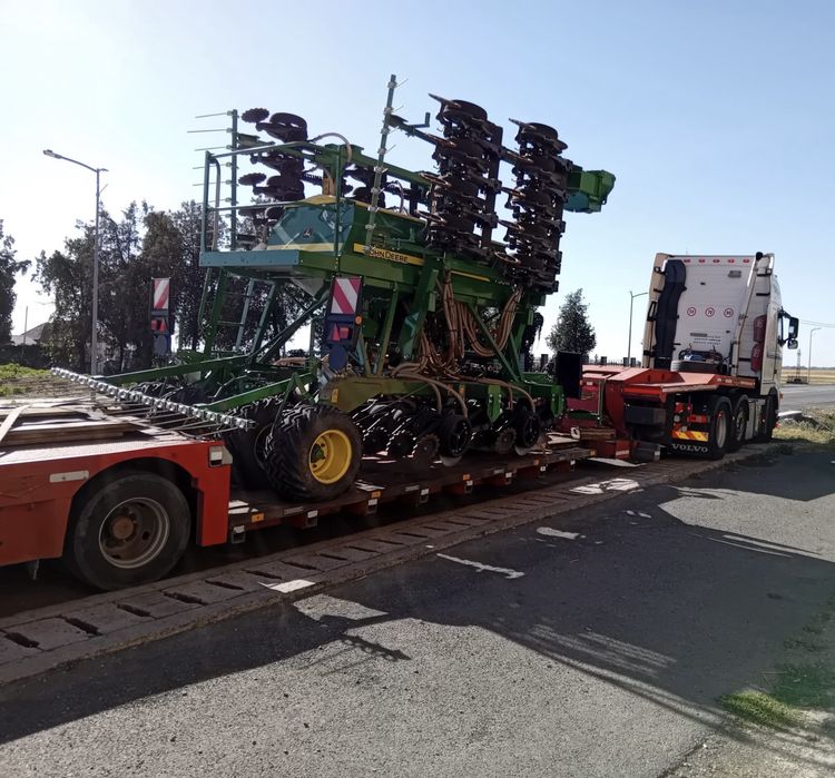 Transport agabaritic utilaje agricole, constructii, combine ,tractoare