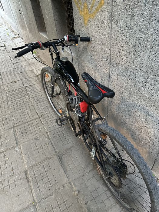 Продавам веломотор