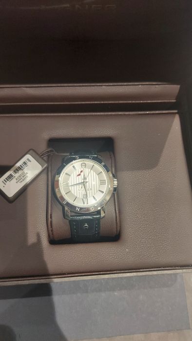 Часы наручные мужские