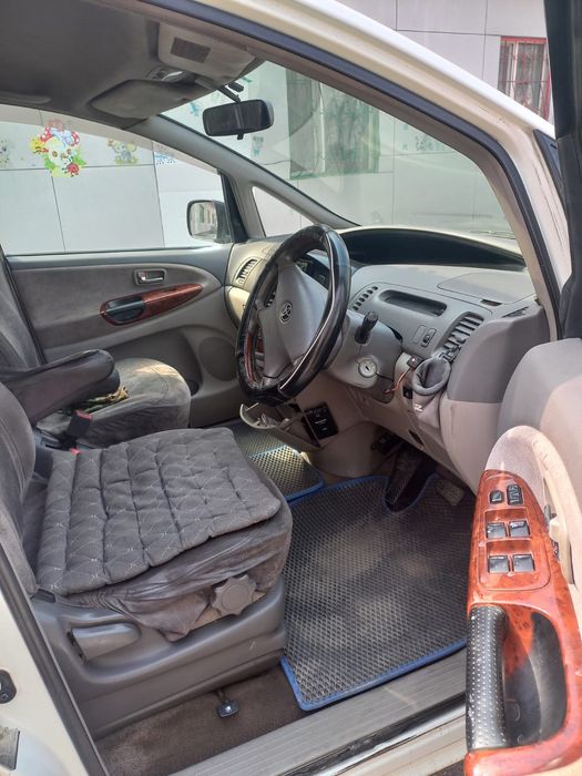 Продам эстиму минивен