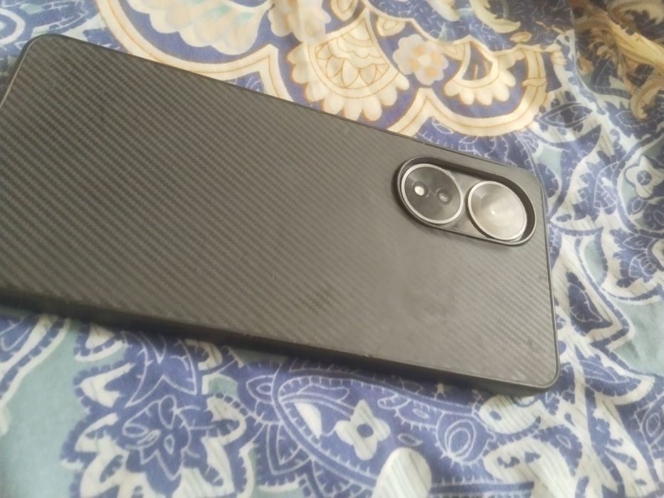 Продам oppo a58 128 gb в хорошем состоянии