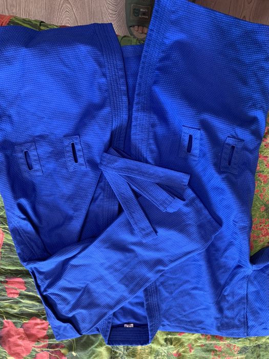 Кимоно синего цвета