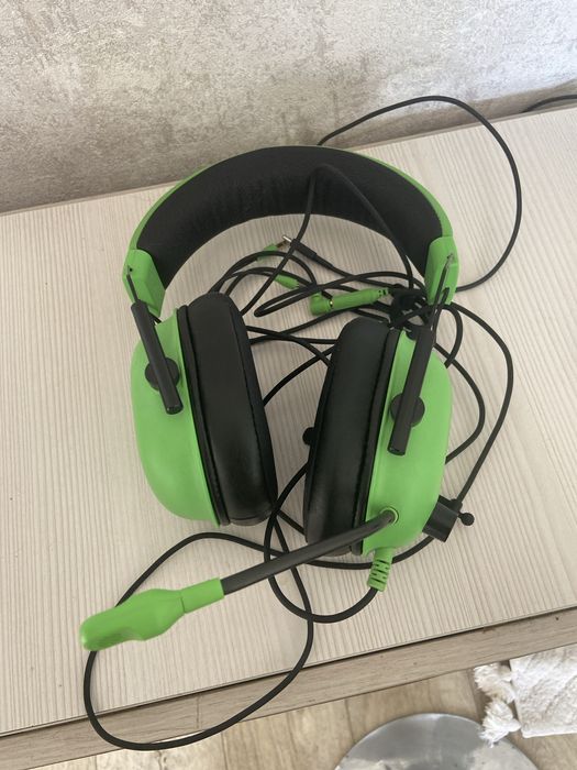 Продам наушники razer blackshark v2