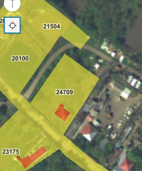 Vând teren 1.552 mp