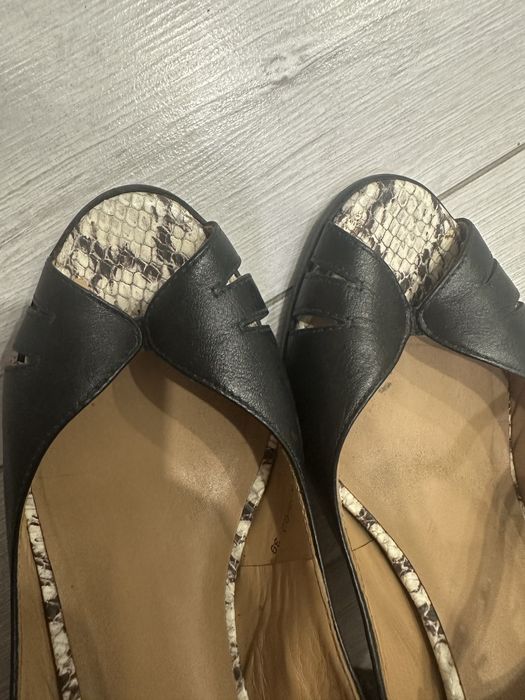 кожаные босоножки