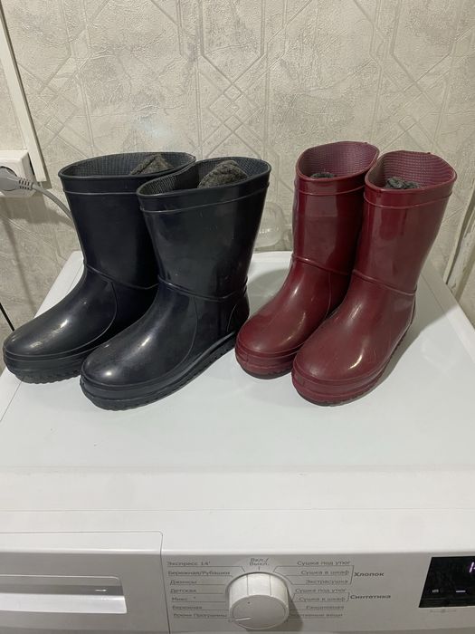 Сапоги резиновые с анутреними носочками