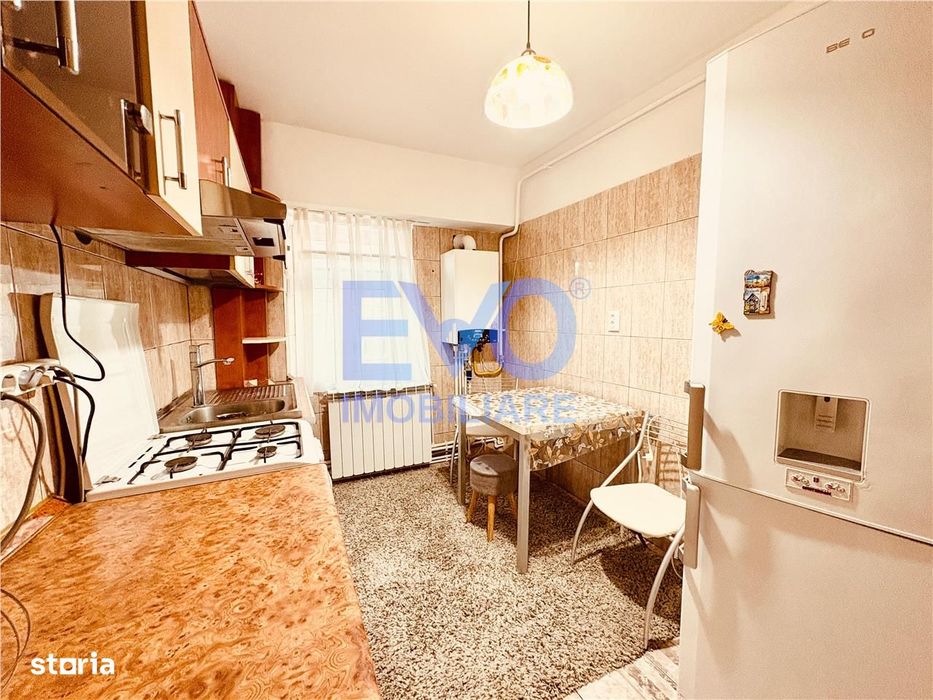 Apartament 2 camere, decomandat, 2 balcoane, parcare, Pacurari, Iasi
