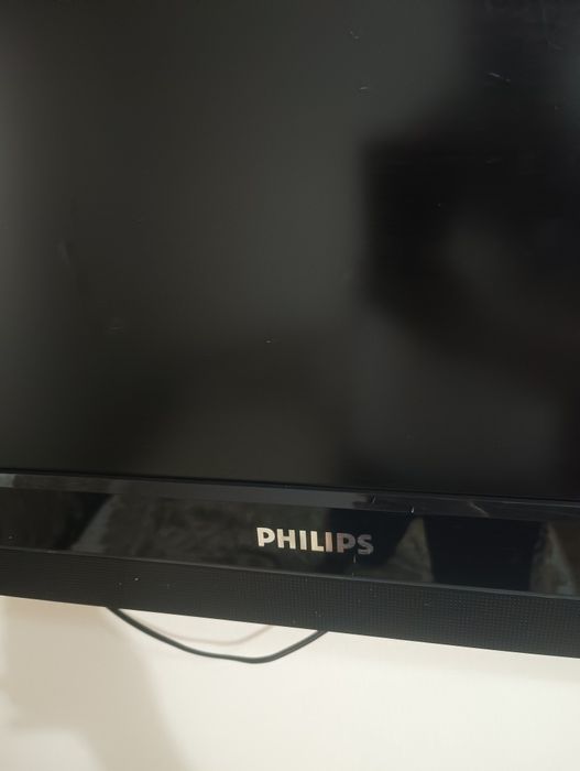 Продам телевизор марки Philips
