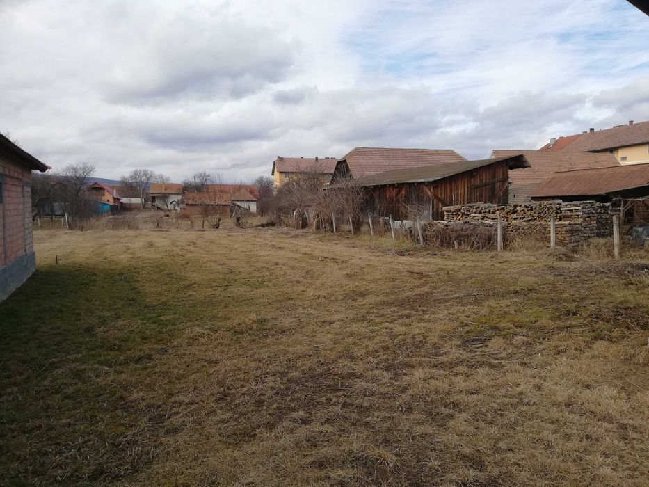 Casa de caramida 123 mp, cu teren de 1242 mp in Bodoc