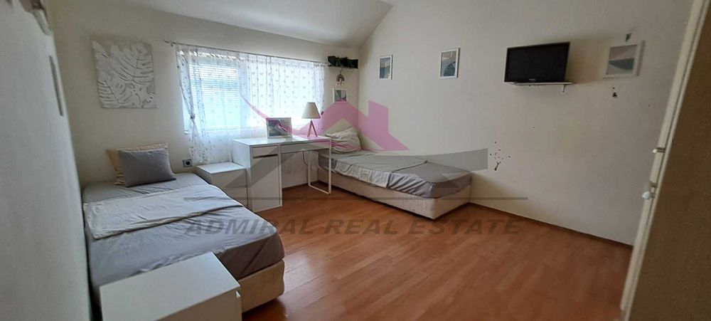 Дава се под наем Тристаен апартамент в Варна, Левски - 120 кв.м за 700 € - Снимка #4