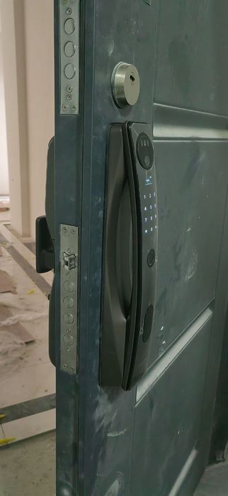 Aqlli qulf. Умный замок. Smart lock