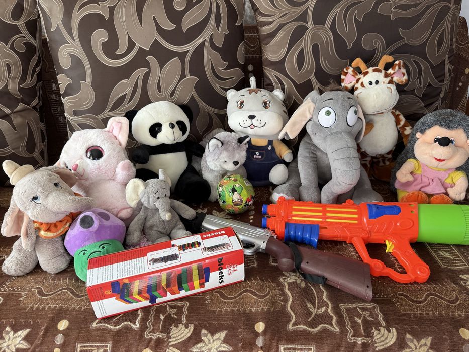 Игрушки состояние хорошее