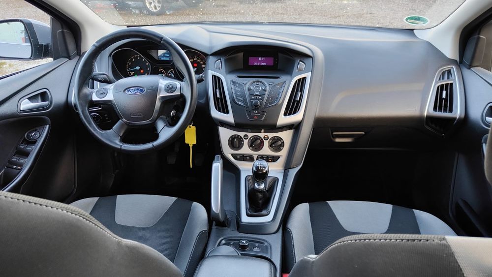 Ford Focus 2012 benzina impecabil