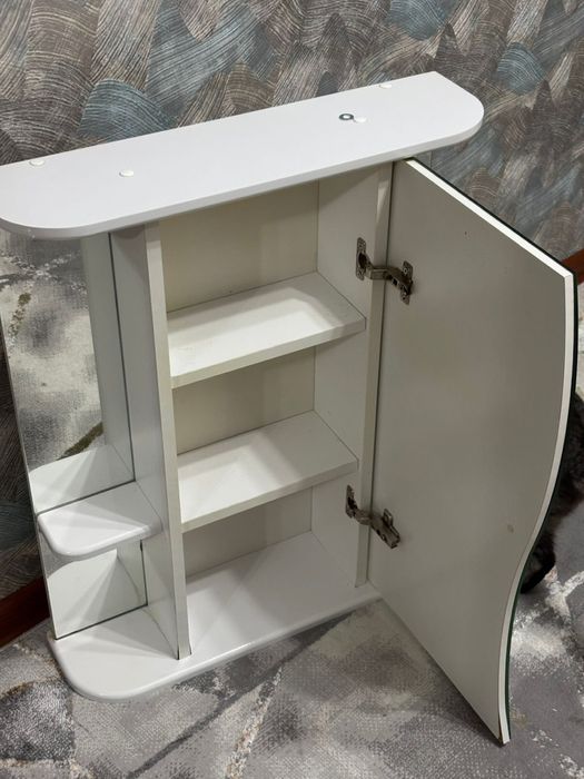 Продам зеркало для ванной