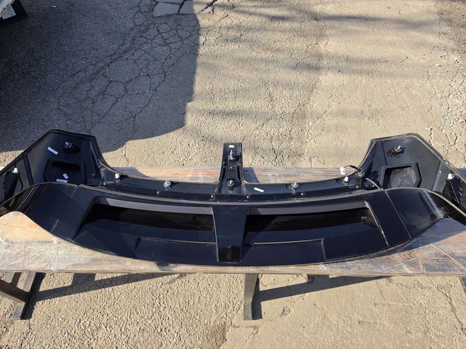 Крило за багажник Hyundai Ionic 5