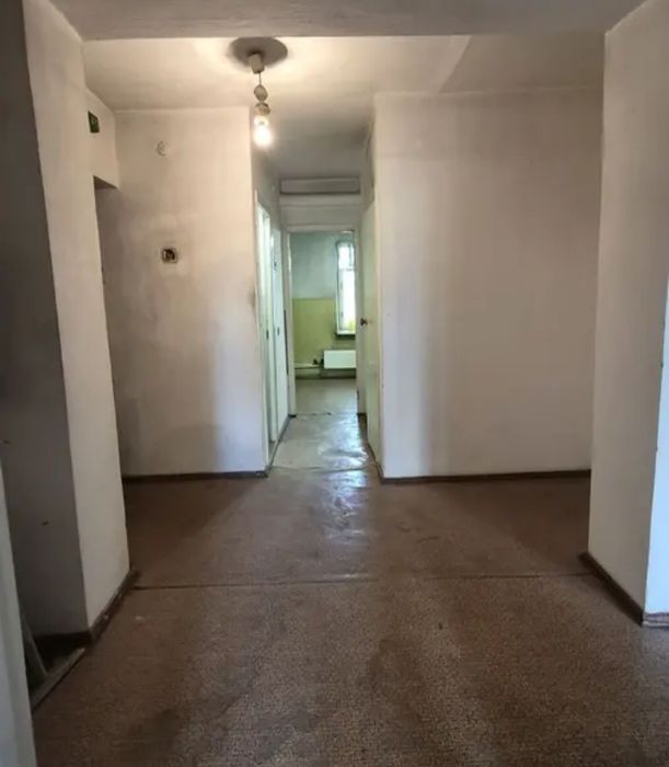 продам 3-х ком. 72кв. 3мкр. 2-этаж