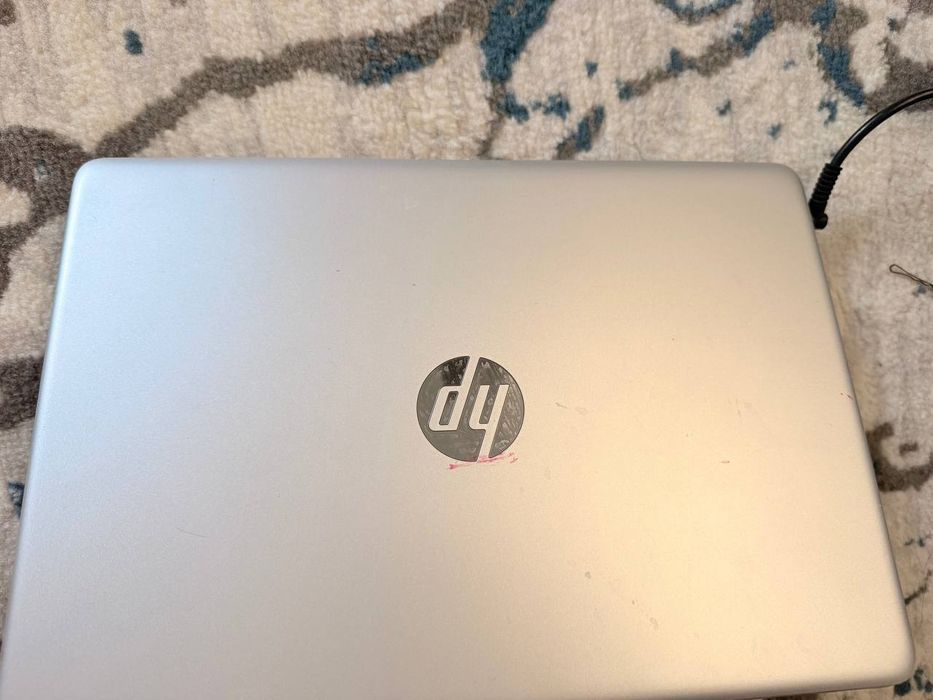 Notebook hp satiladi