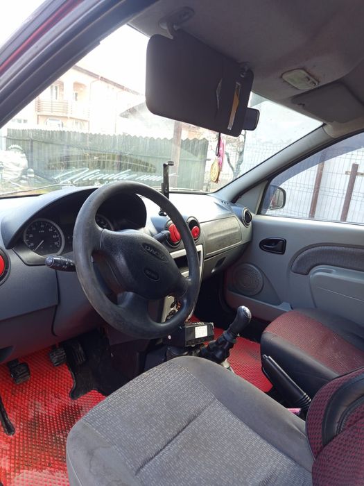 Vând logan mcv 5 locuri