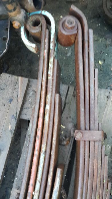 Arcuri lamelare camioneta mercedes