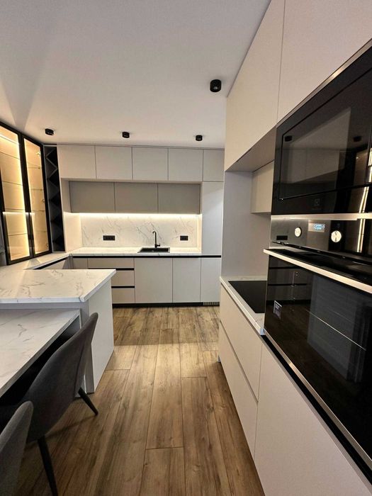 Дава се под наем Двустаен апартамент в София, Център - 65 кв.м за 850 € - Снимка #8