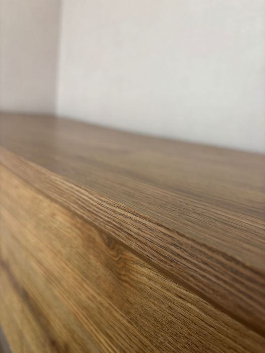 Распашной шкаф для гостиной