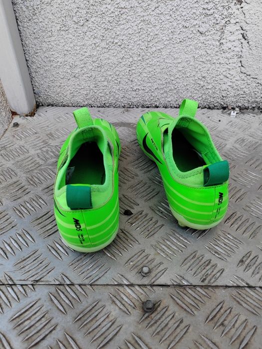 Ghete Nike fotbal 36,5