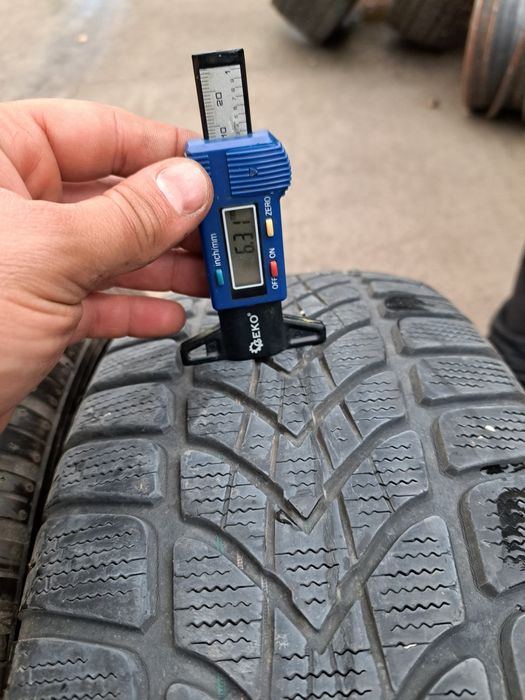 Anvelope de iarna 215-65r16 Dunlop