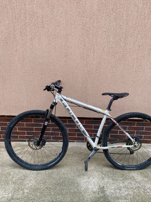 Bicicletă focus black format