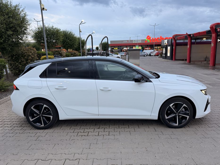 Opel Astra 1.2 turbo benzina plus hibrid automat camere360 hedap,distronic plus, faruri ful leed volanparbriz scaune incalzite schimb cu masini drepte