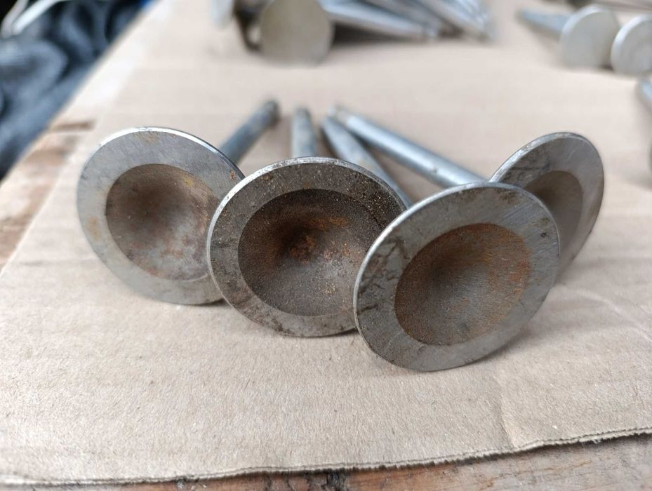 Запчасти на газ 53.