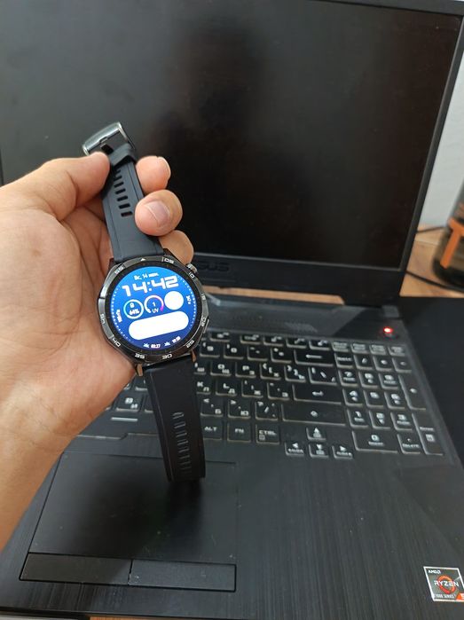 Продам Huawei watch 5 46mm идеал