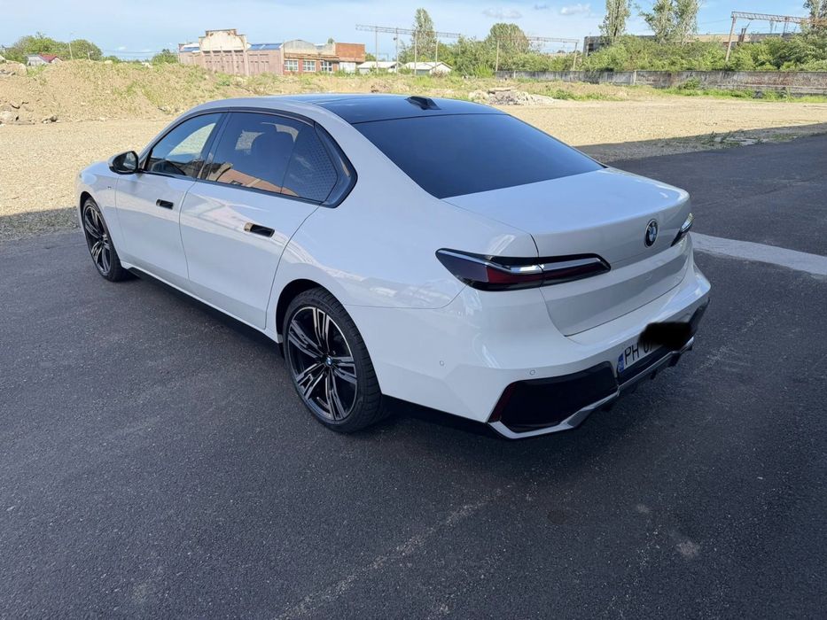BMW SERIA 7. 40 x