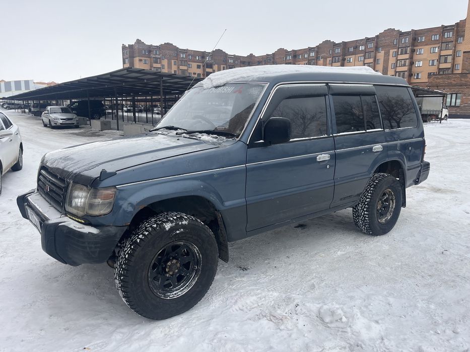 Митсубиси Паджеро 2