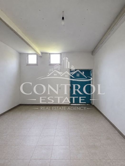 Продава се Промишлена сграда в с. Първомайци, Област Велико Търново - 244 кв.м за 1082 €/кв.м - Снимка #9