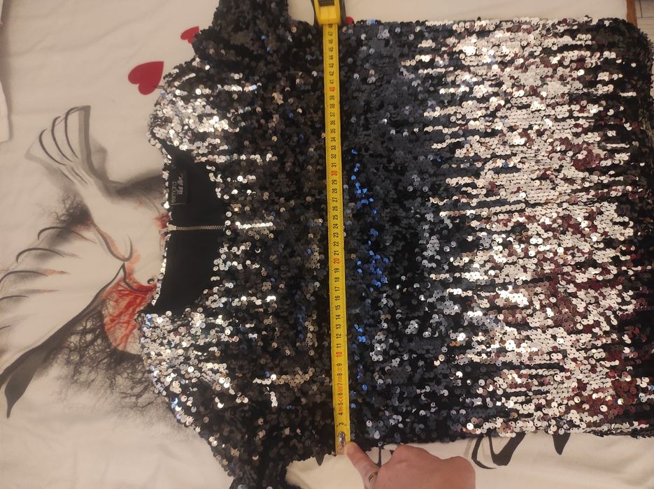 Rochie din paiete negre