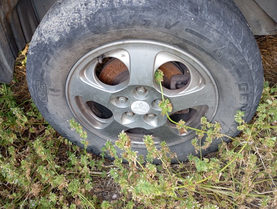 Jante aliaj Mitsubishi Pajero Pinin R16