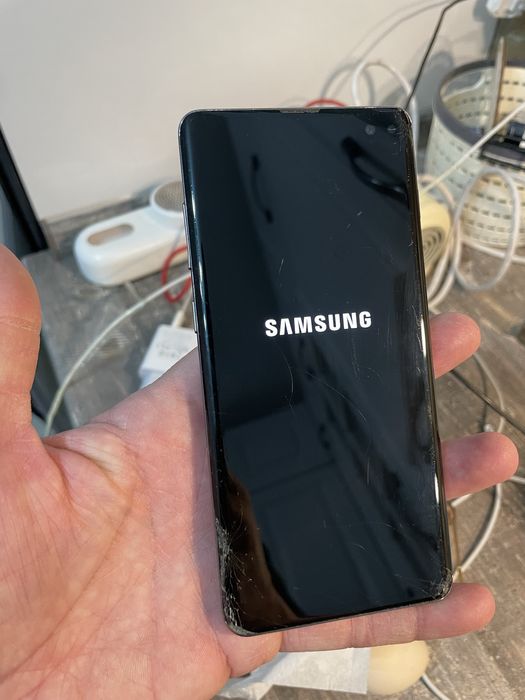 SAMSUNG Galaxy S10 Plus