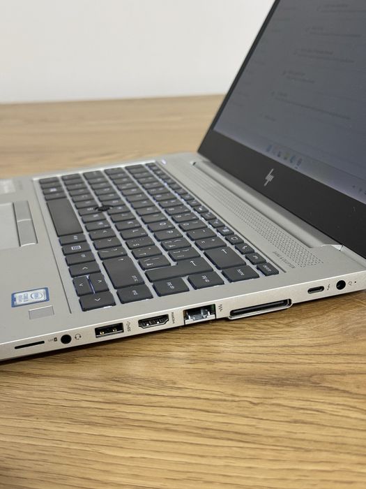 HP EliteBook 840 G6 – i5 Gen 8, 16GB RAM, SSD 256GB + bonus HP Thunderbolt 3 Dock