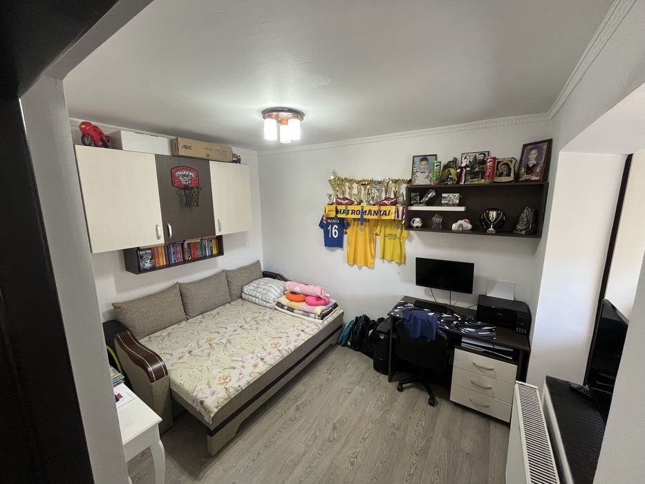Vând apartament Y3