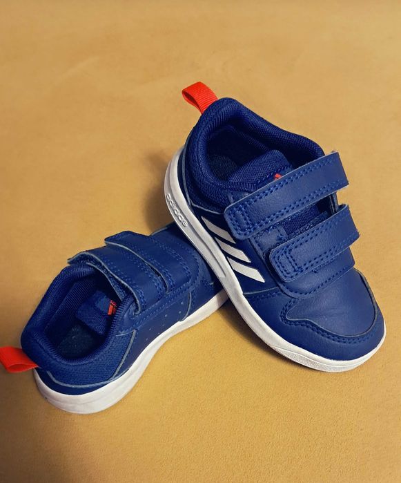 Детски обувки Адидас