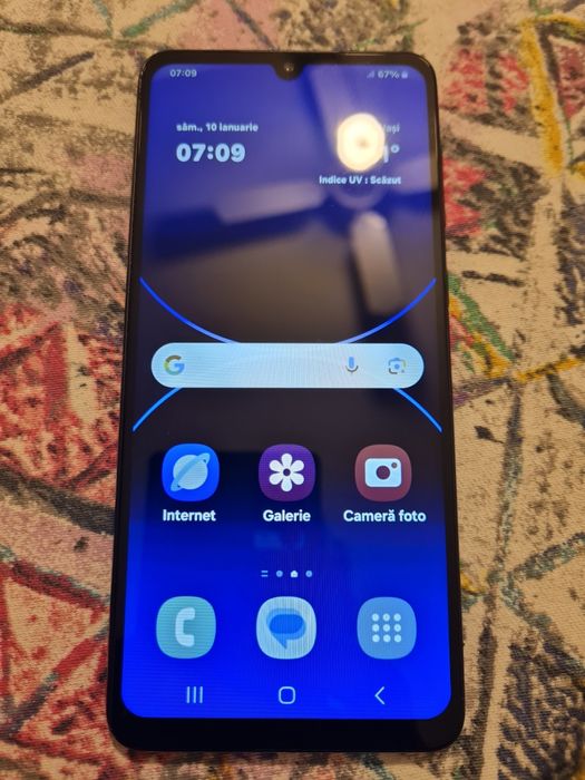 Vînd urgent telefoane