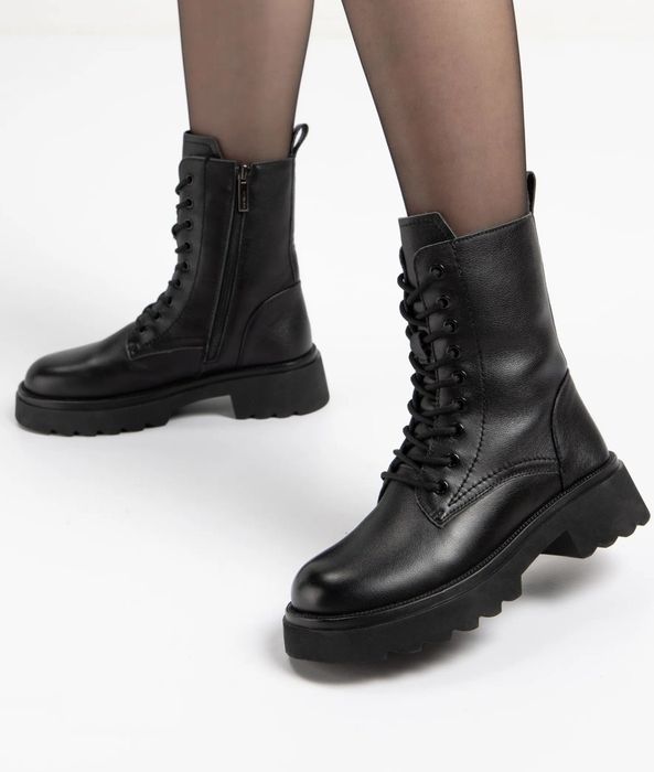 Продам ботинки зимние