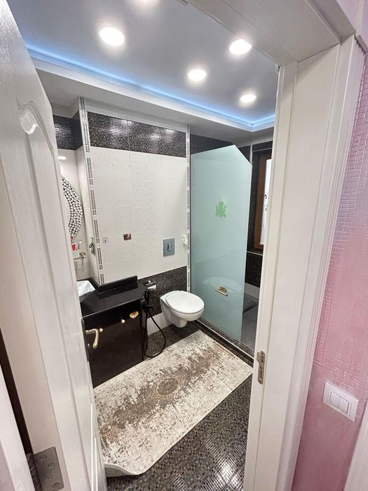 Продава се Тристаен апартамент в Бургас, Сарафово - 165 кв.м за 1376 €/кв.м - Снимка #11